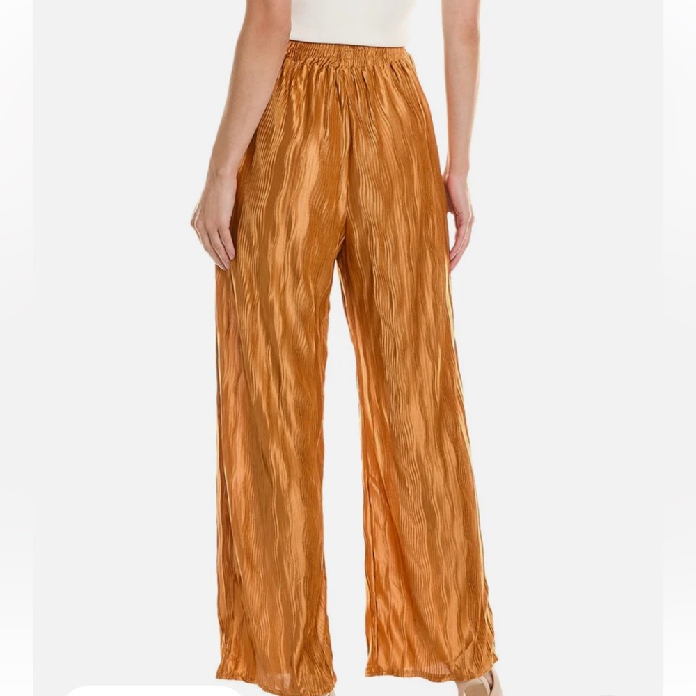 Emmie Rose Crinkle Pant Gold Size L new with tags